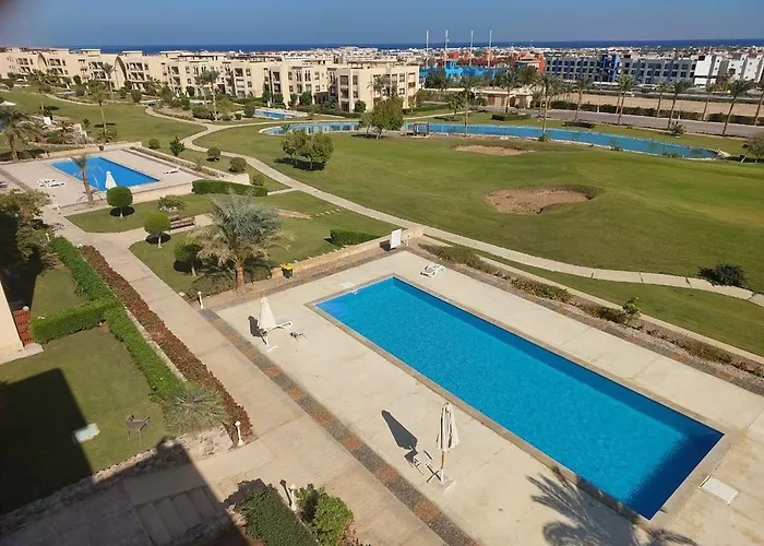 Elsheikh Flat Golf Heights *